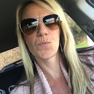 Meet your Posher, Marcia